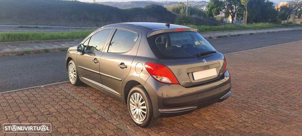 Peugeot 207 1.4 16V Active - 15