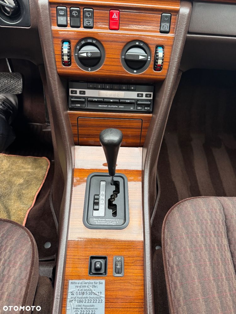 Mercedes-Benz W124 (1984-1993) - 37