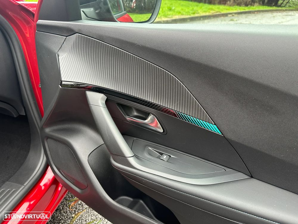 Peugeot e-2008 Allure+ - 26