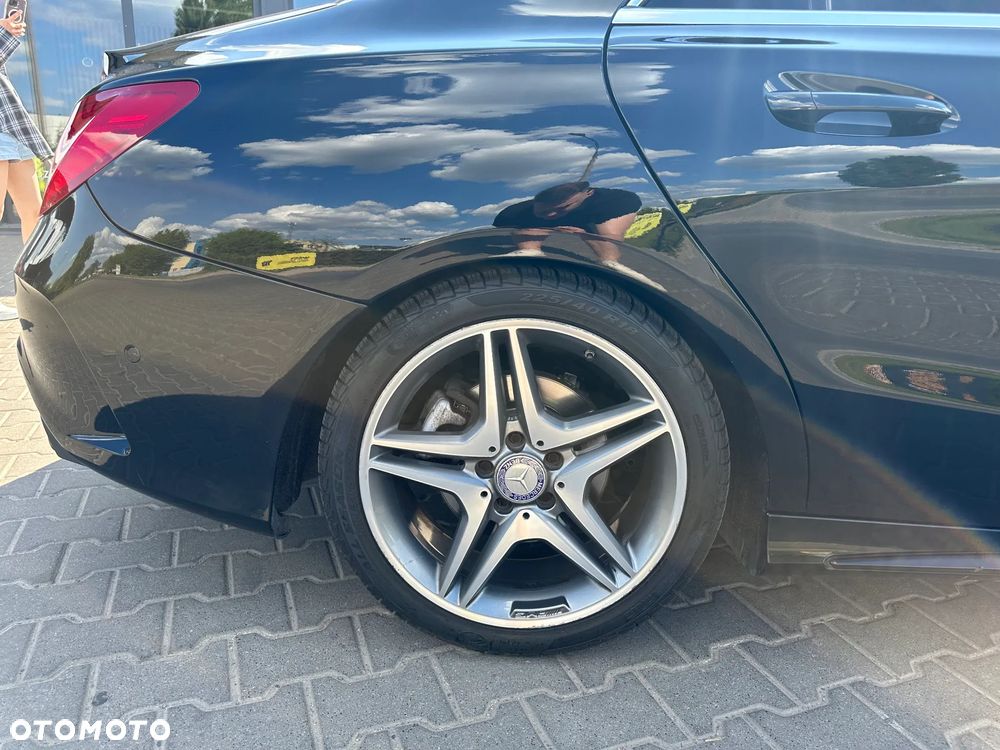 Mercedes-Benz CLA 200 7G-DCT AMG Line - 13