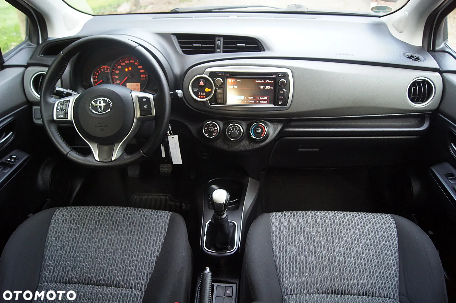 Toyota Yaris 1.33 VVT-i Style - 24
