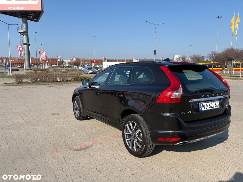 Volvo XC 60 D4 AWD Geartronic Kinetic - 19