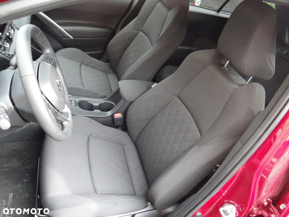 Toyota Corolla Cross - 14