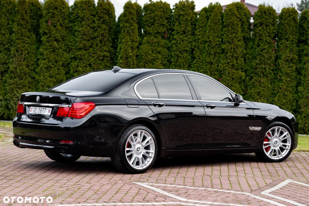 BMW Seria 7 750i xDrive - 10