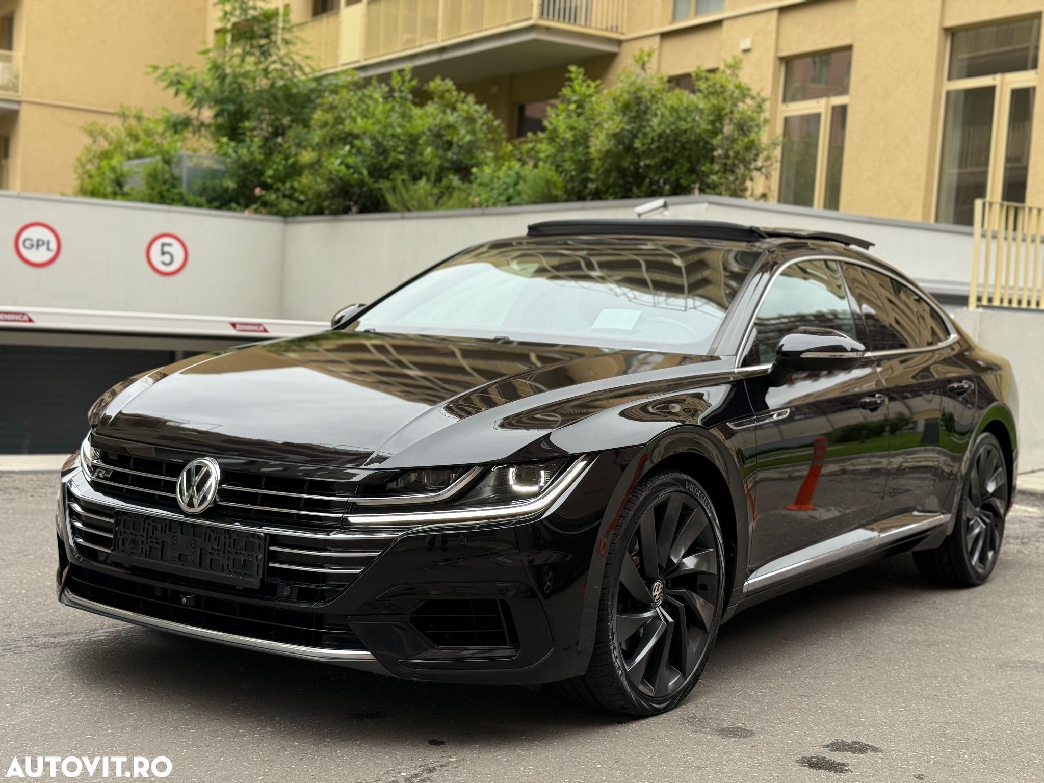 Volkswagen ARTEON 2.0 TSI DSG 4Motion R-Line - 1