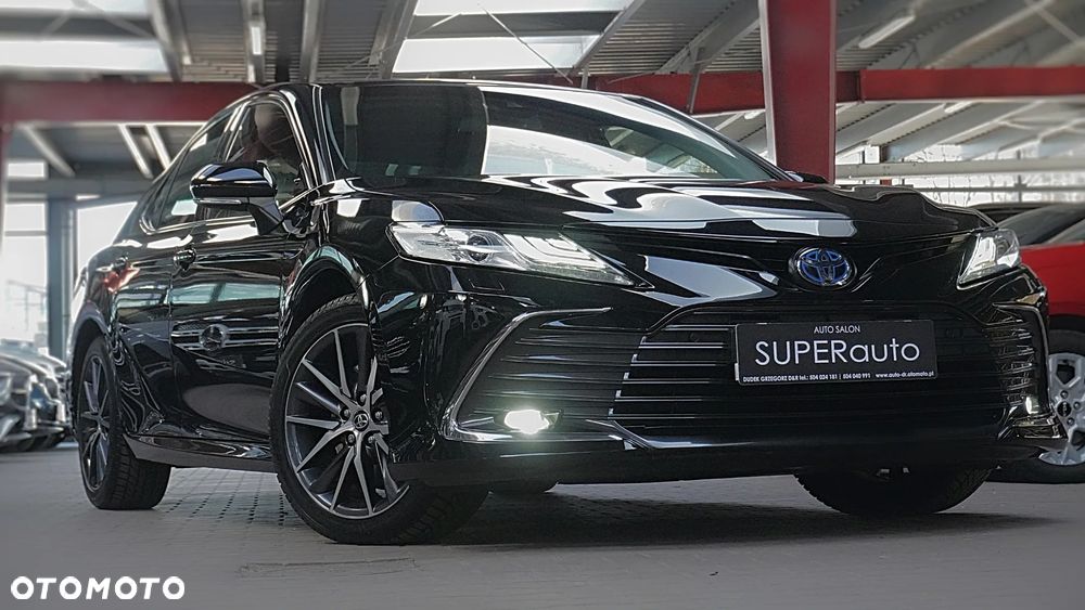 Toyota Camry 2.5 Hybrid Executive CVT - 1