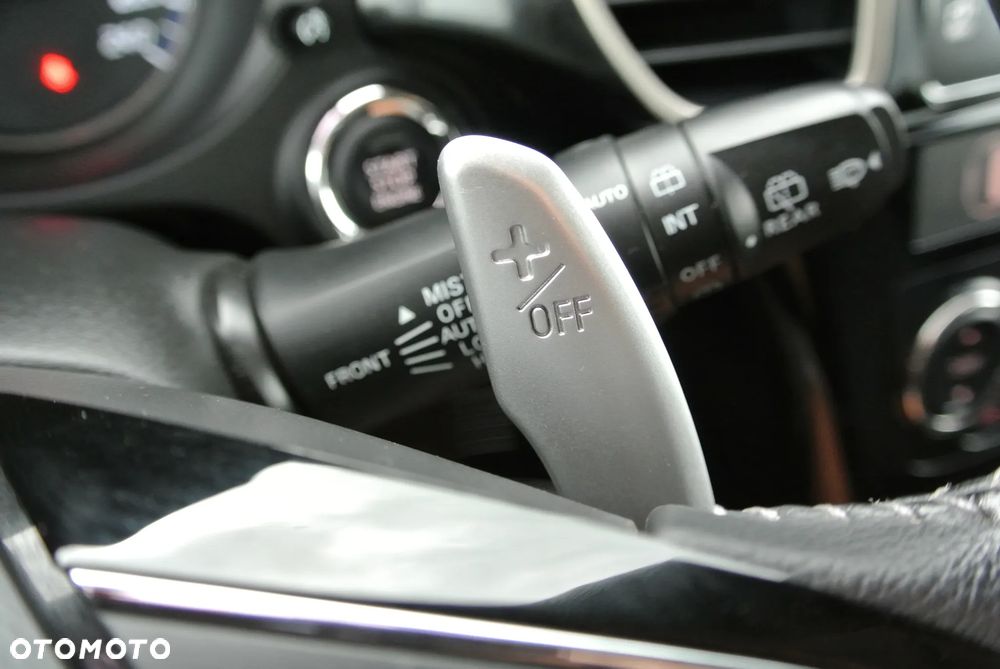 Mitsubishi Outlander 2.0 Intense 4WD CVT - 21