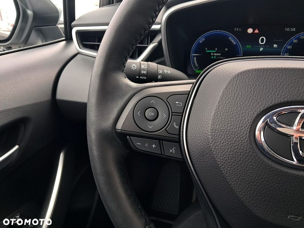 Toyota Corolla 1.8 Hybrid Style - 18