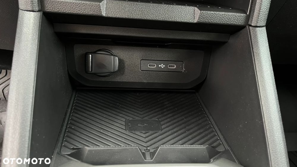 Dacia Duster 1.8 Full Hybrid 155 Journey MMT - 21