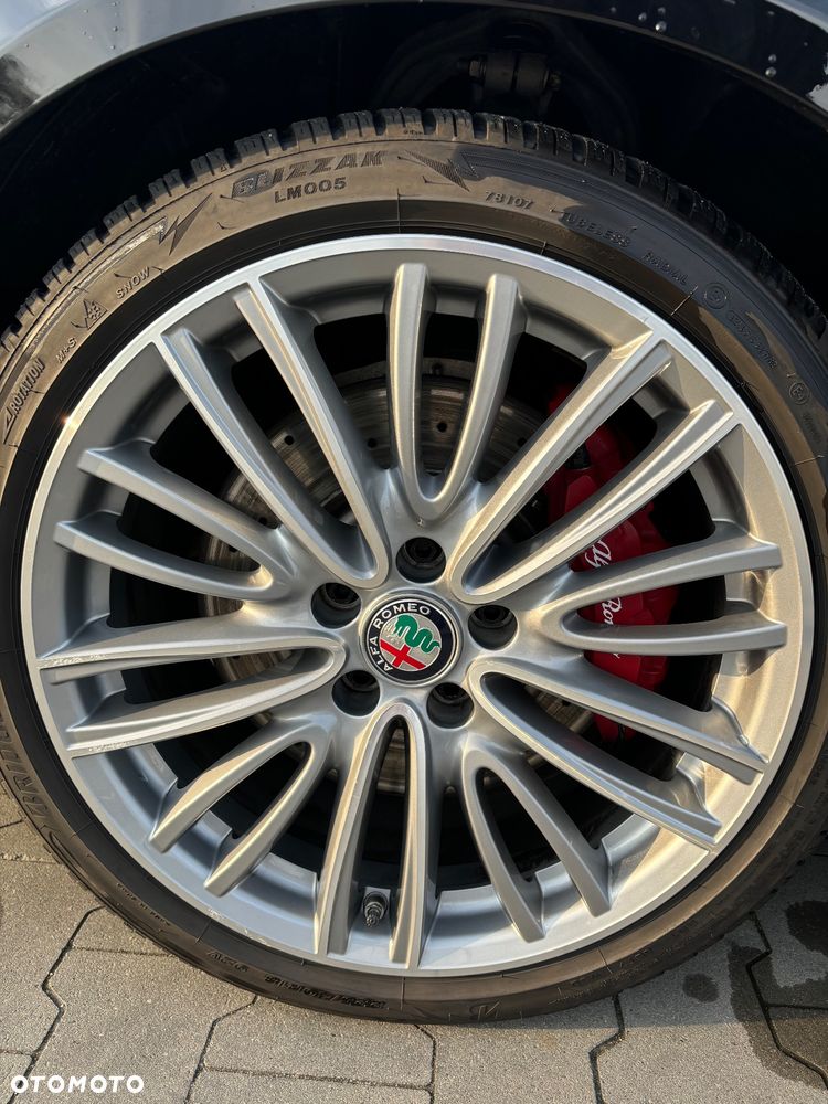 Alfa Romeo Giulia 2.0 Turbo 16V AT8 Veloce Ti - 5