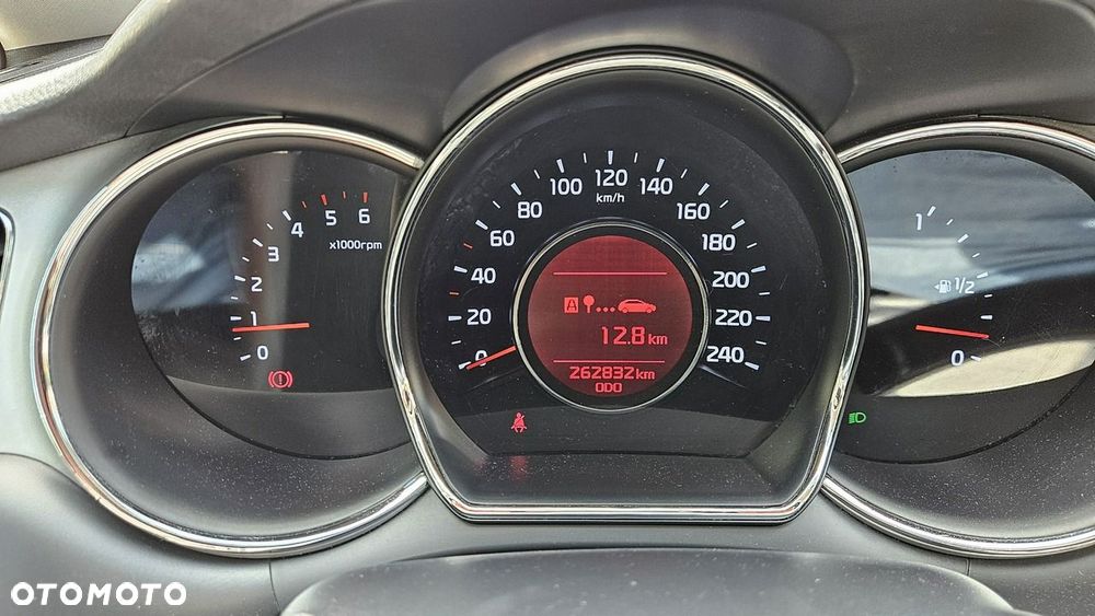 Kia Ceed 1.6 CRDi 128 Dream Team Edition - 31
