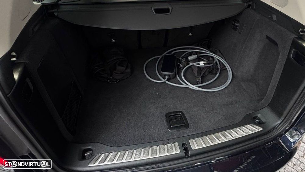 BMW iX3 Impressive - 8