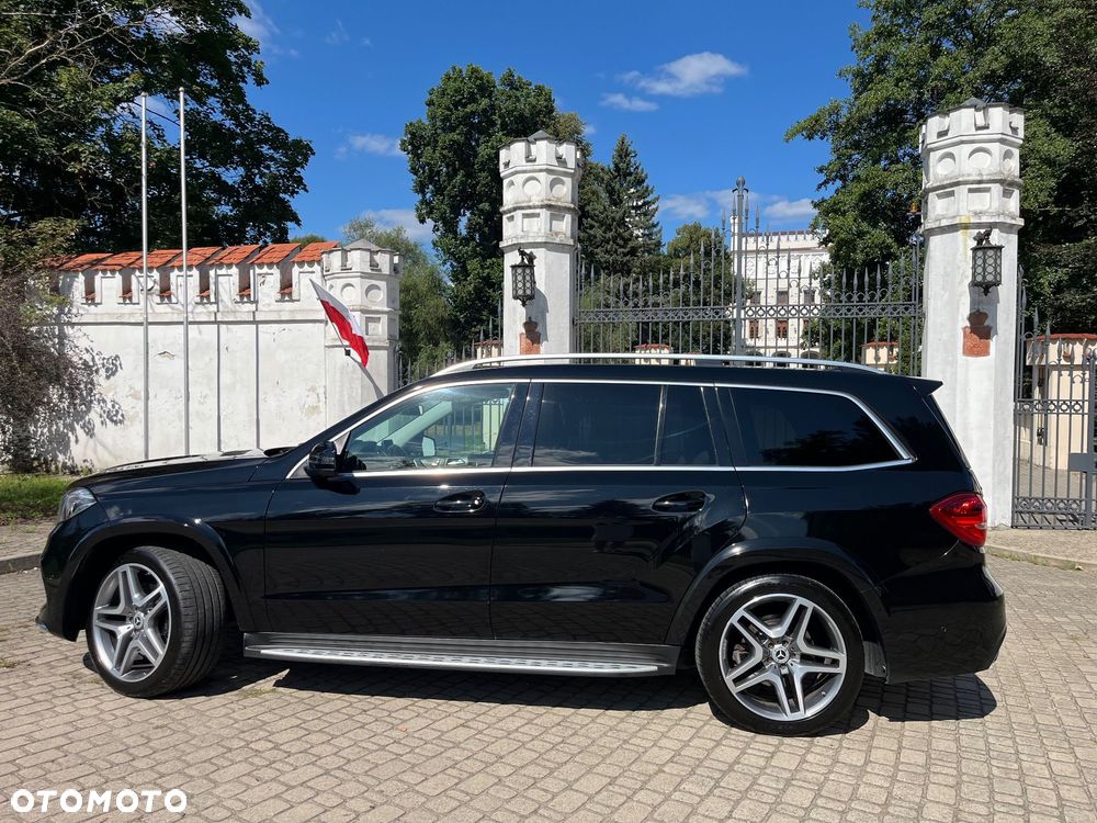 Mercedes-Benz GLS - 21