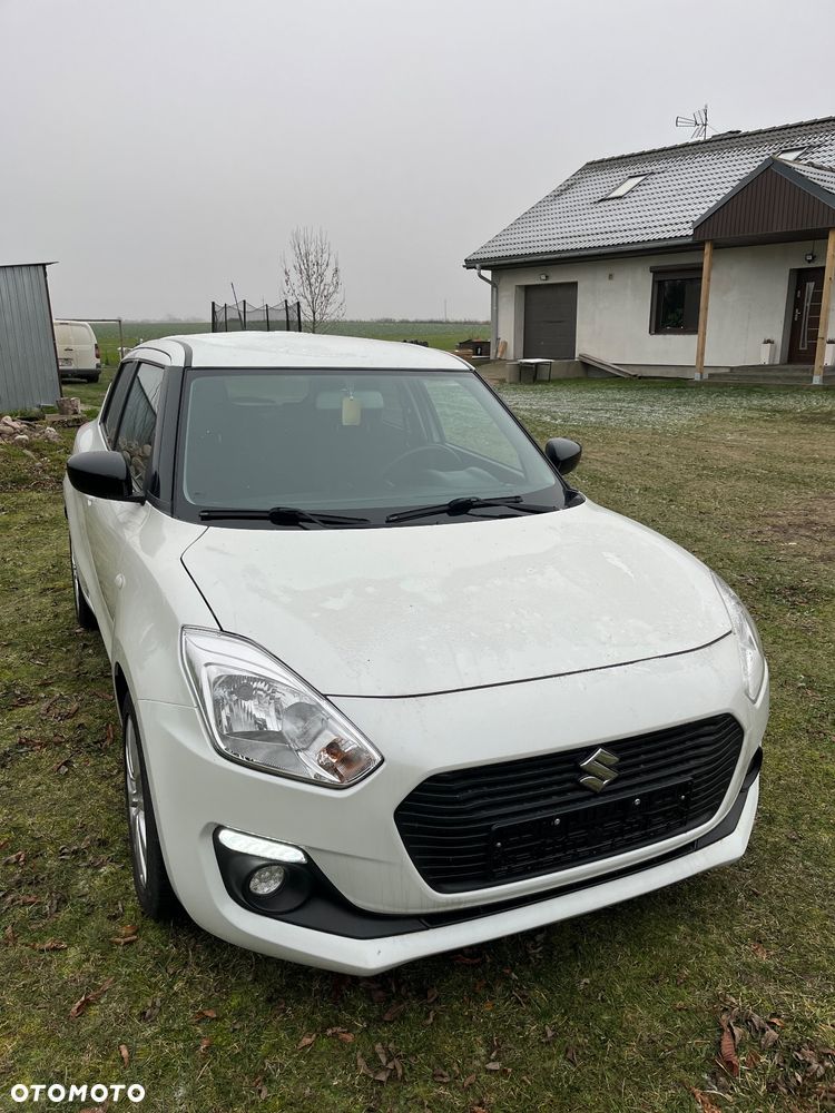 Suzuki Swift 1.2 Premium - 2