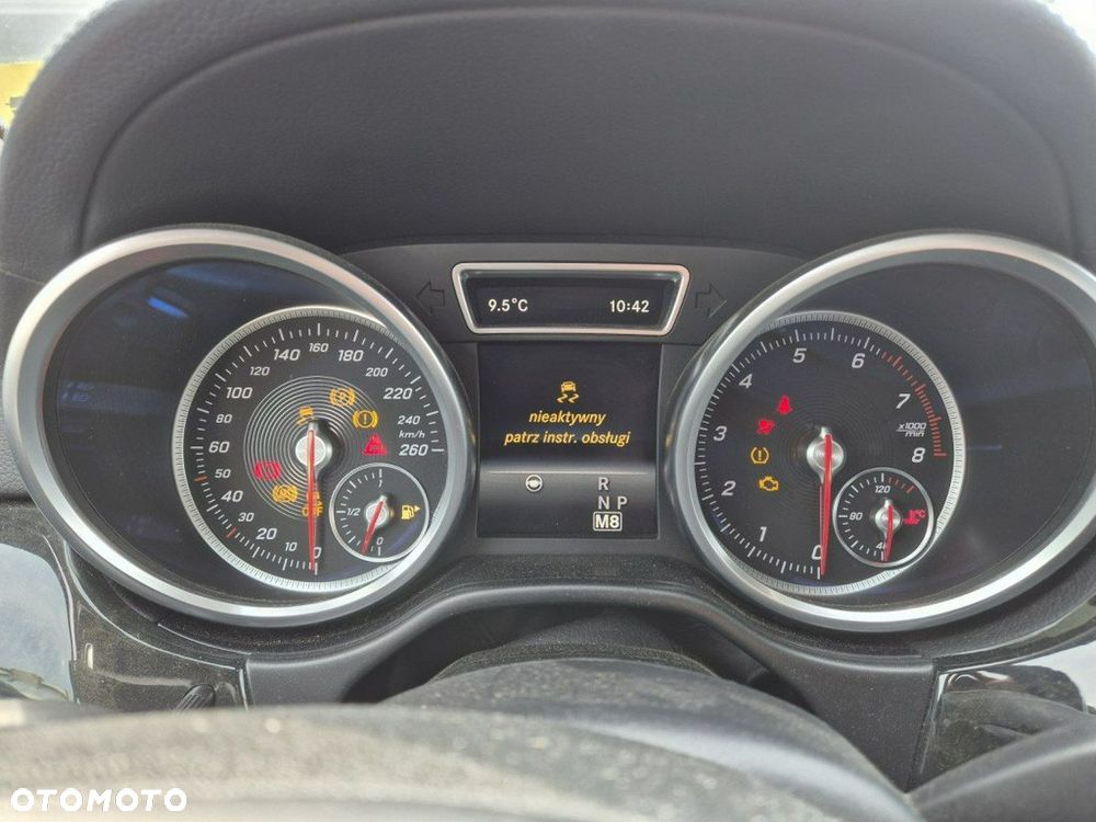 Mercedes-Benz GLS - 16
