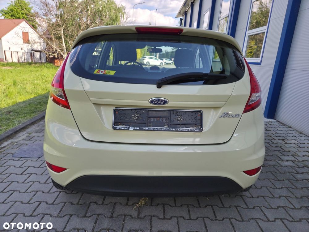 Ford Fiesta 1.25 Celebration - 4