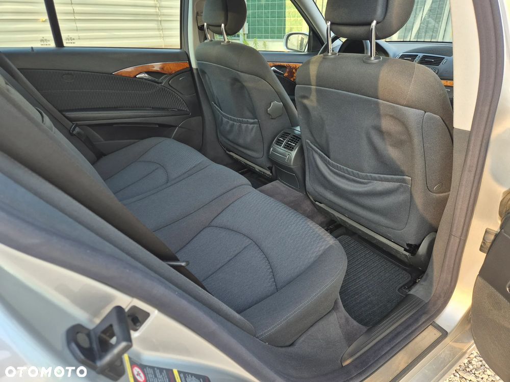 Mercedes-Benz Klasa E 200 Kompressor Elegance Sport Edition - 16