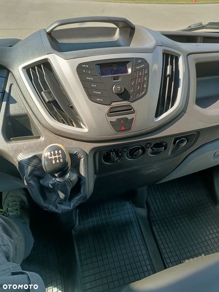 Ford Transit - 13