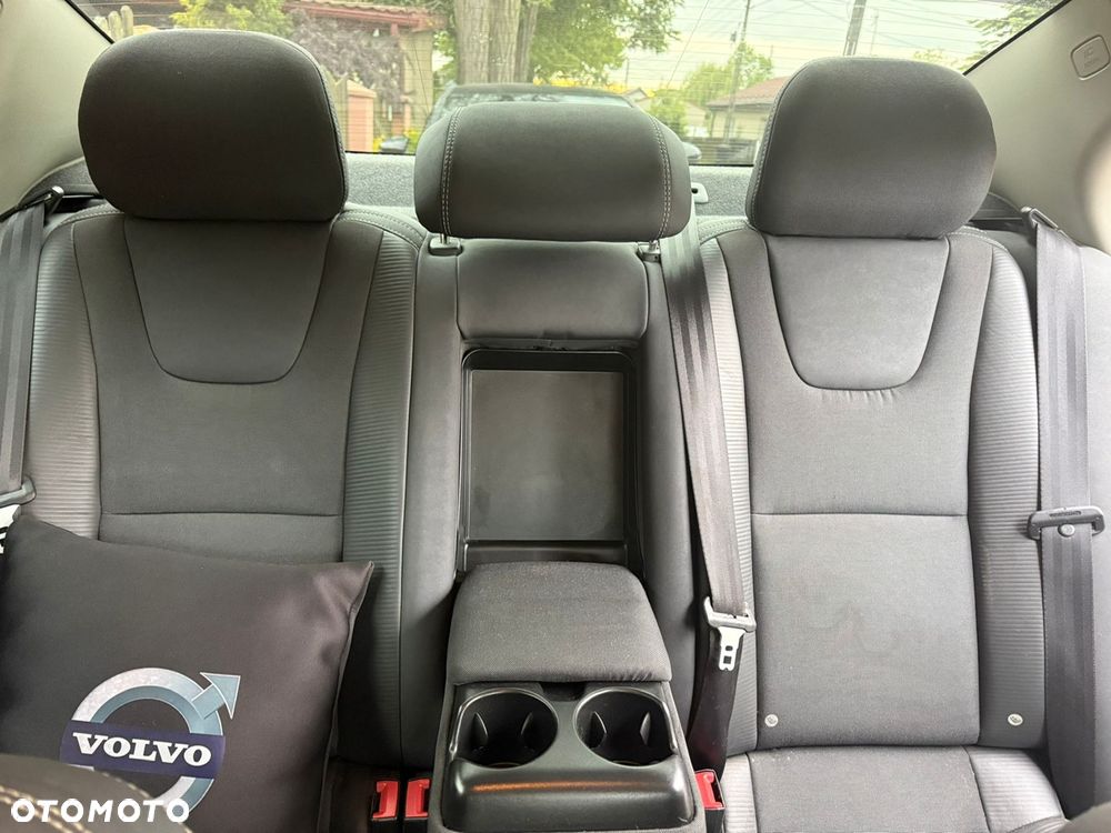 Volvo S60 DRIVe RDesign - 2