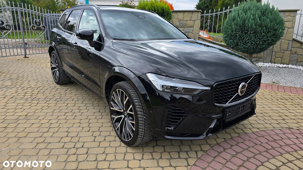 Volvo XC 60 T6 Plug-In Hybrid AWD Ultra Dark