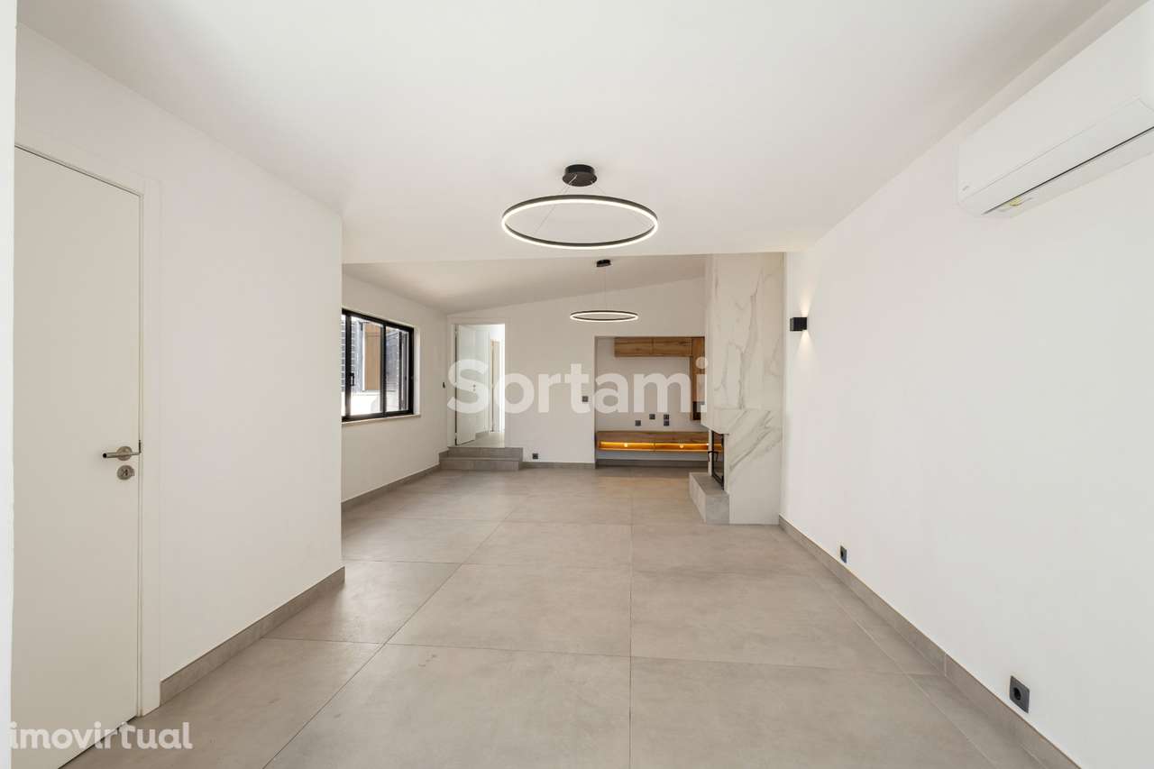 Moradia Geminada T3 Venda em Quarteira,Loulé - Grande imagem: 5/25