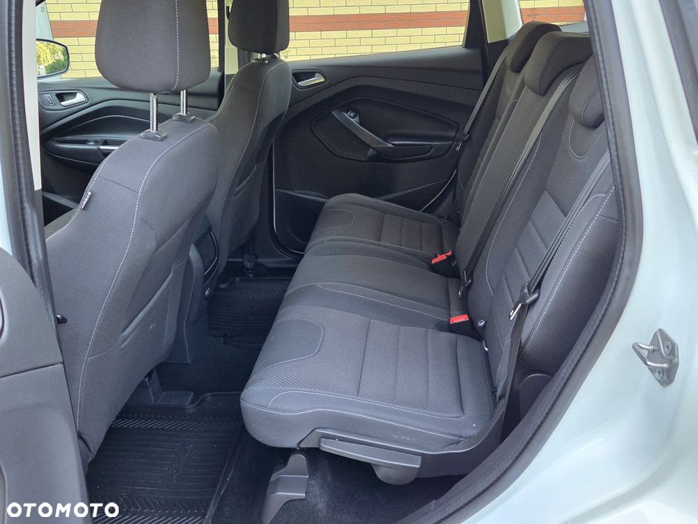 Ford Kuga 2.0 TDCi 4x4 Trend - 25