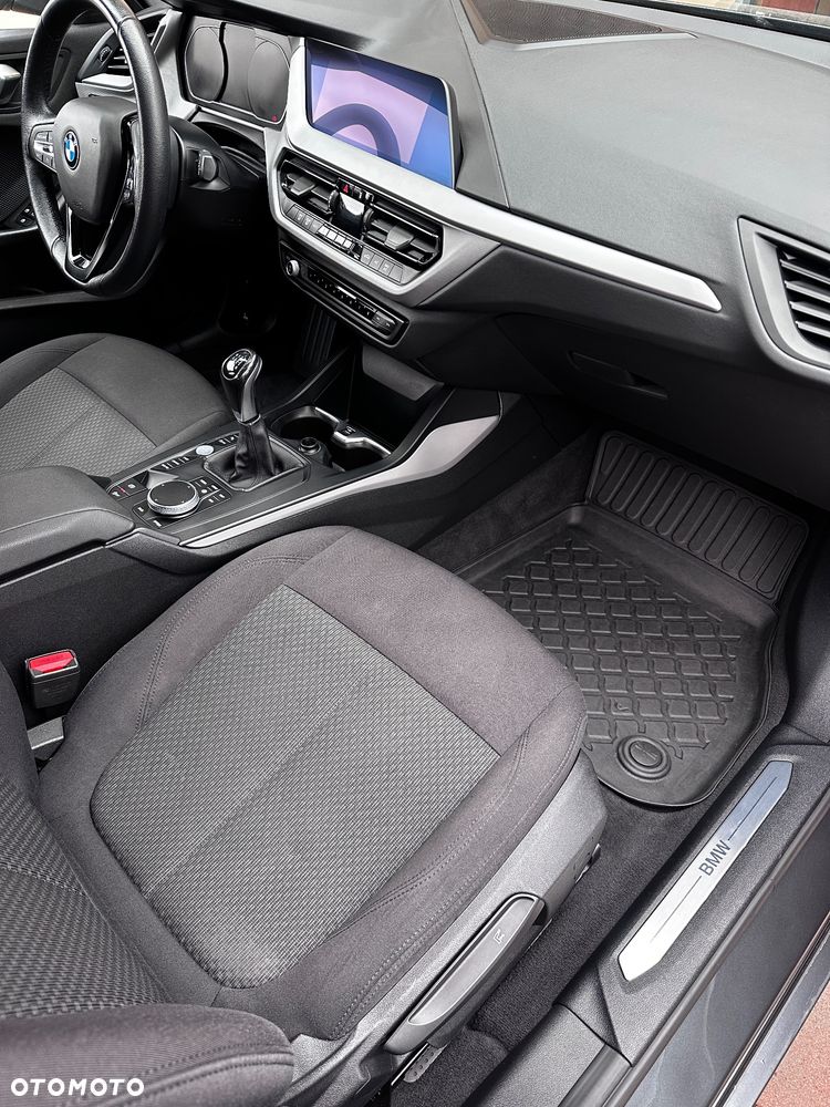 BMW Seria 1 118i Advantage - 17