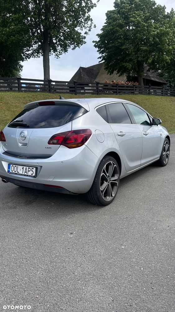 Opel Astra 2.0 CDTI Cosmo - 4