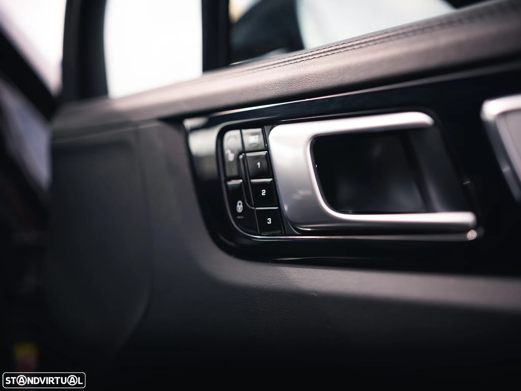 Porsche Cayenne Turbo - 26