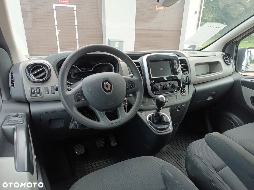 Renault Trafic - 22