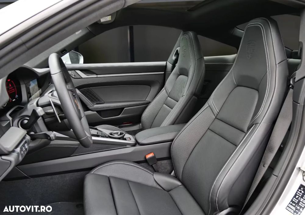 Porsche 911 4S PDK - 9