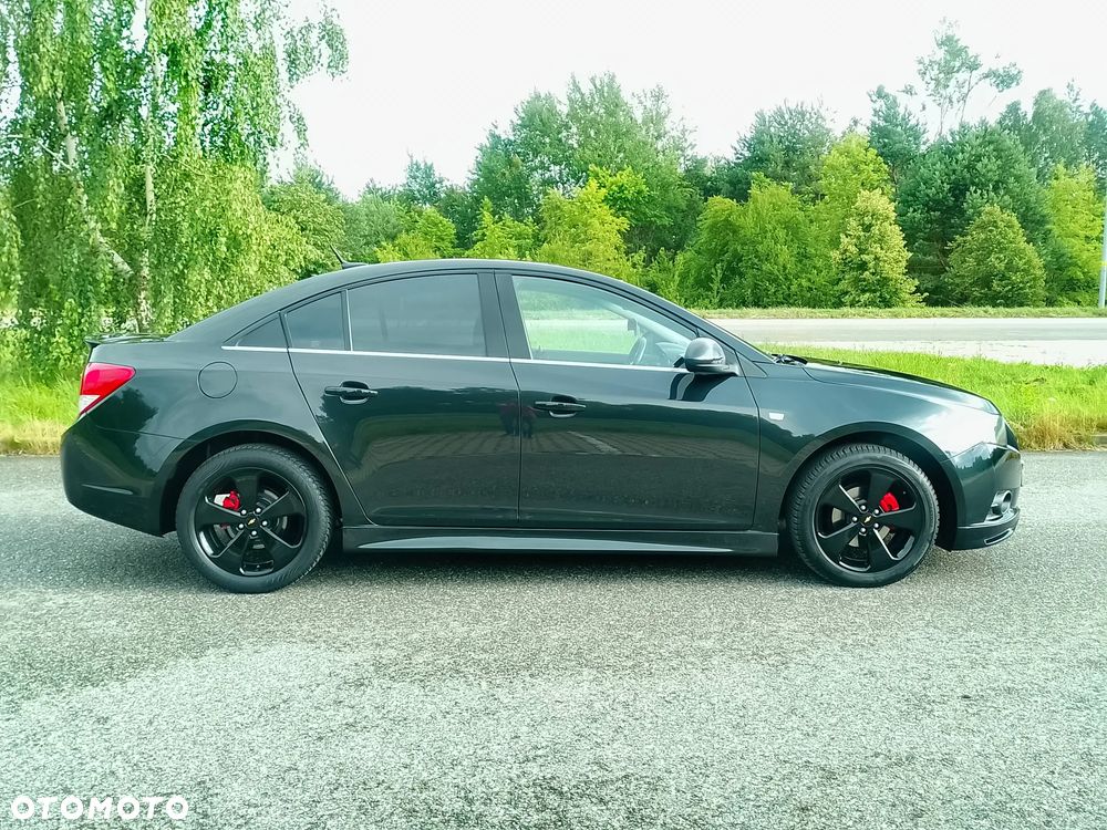 Chevrolet Cruze 1.8 LTZ - 32