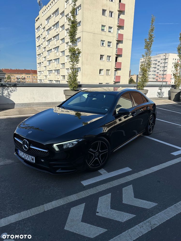 Mercedes-Benz Klasa A 180 7G-DCT Lim AMG Line Advanced Plus - 16