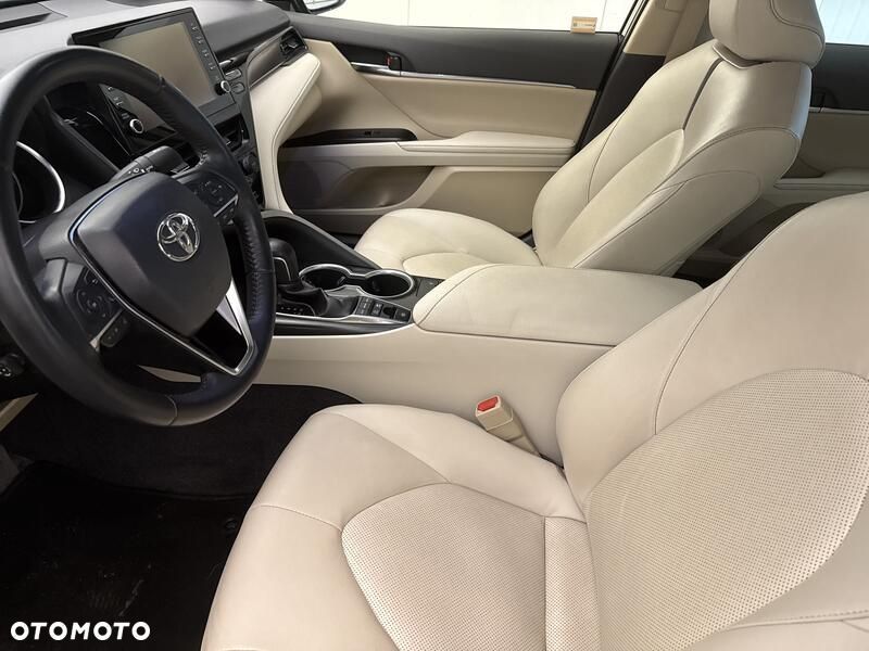 Toyota Camry 2.5 Hybrid Executive CVT - 11