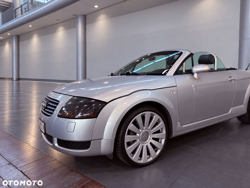 Audi TT Roadster - 1