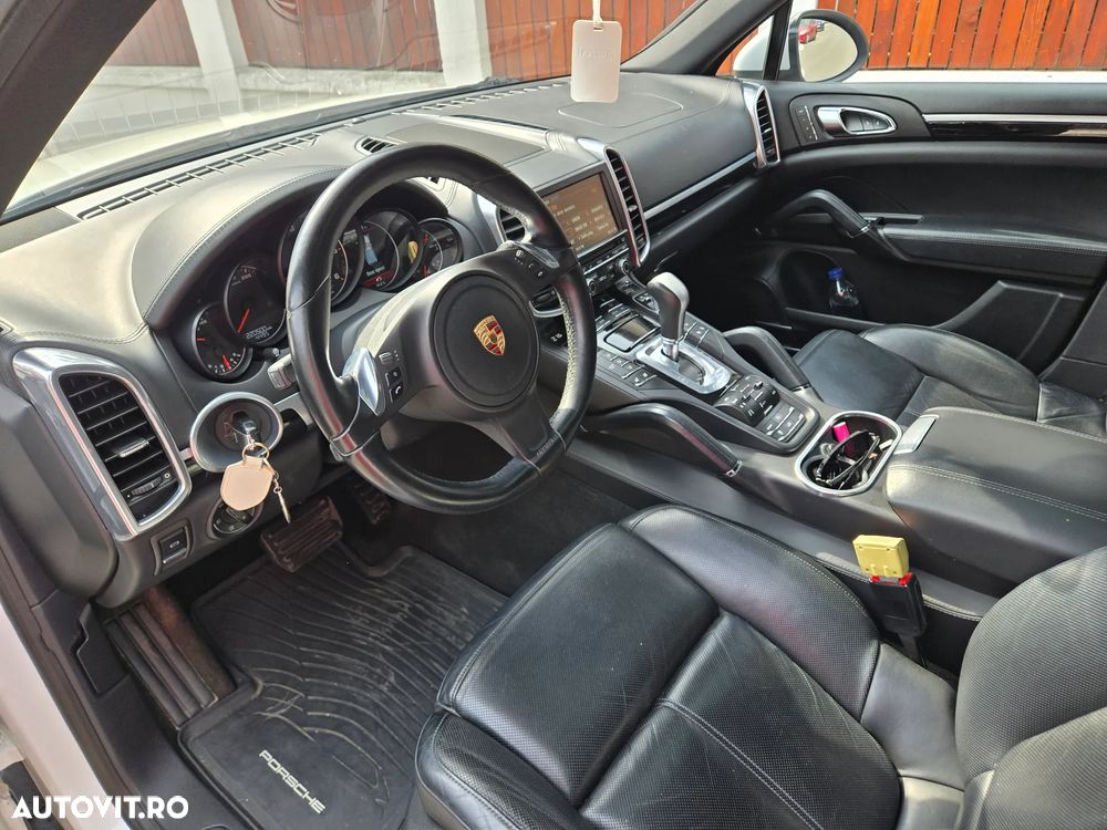 Porsche Cayenne 3.0TD TipTronic - 8