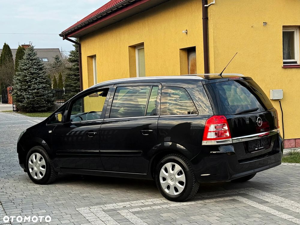Opel Zafira 1.8 Family - 19