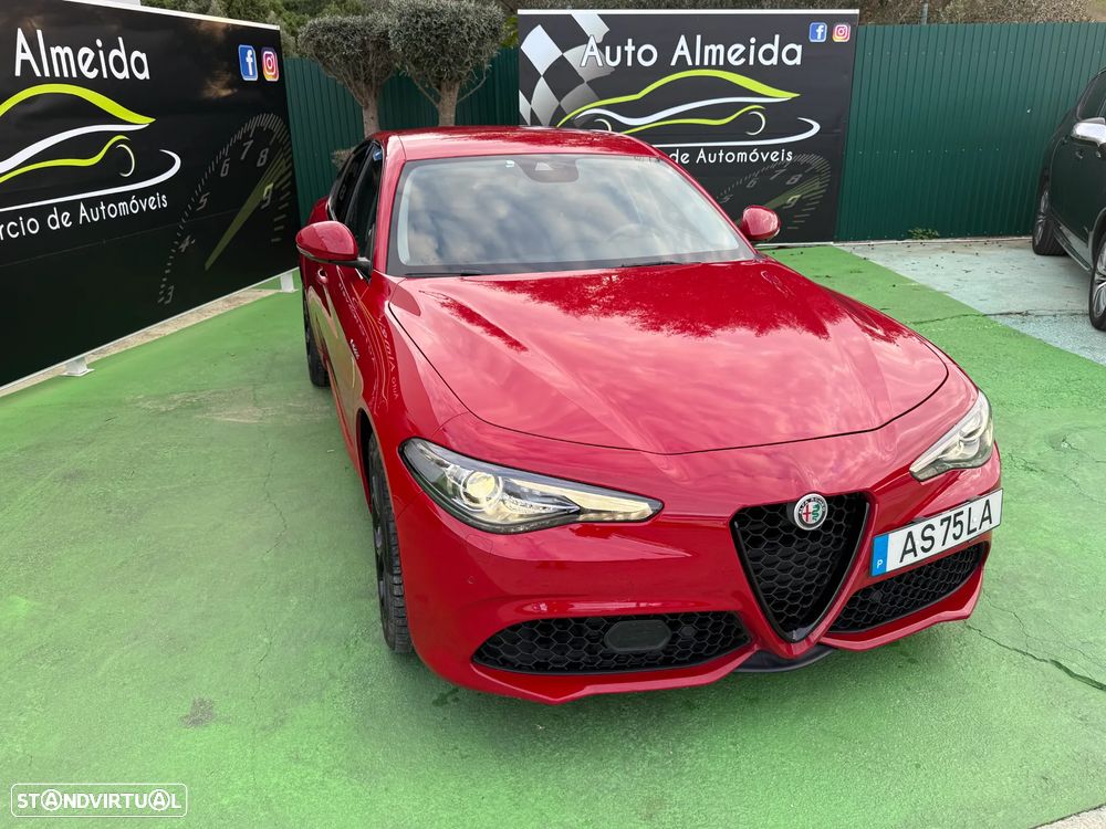 Alfa Romeo Giulia 2.0 Turbo 16V AT8-Q4 Veloce - 17
