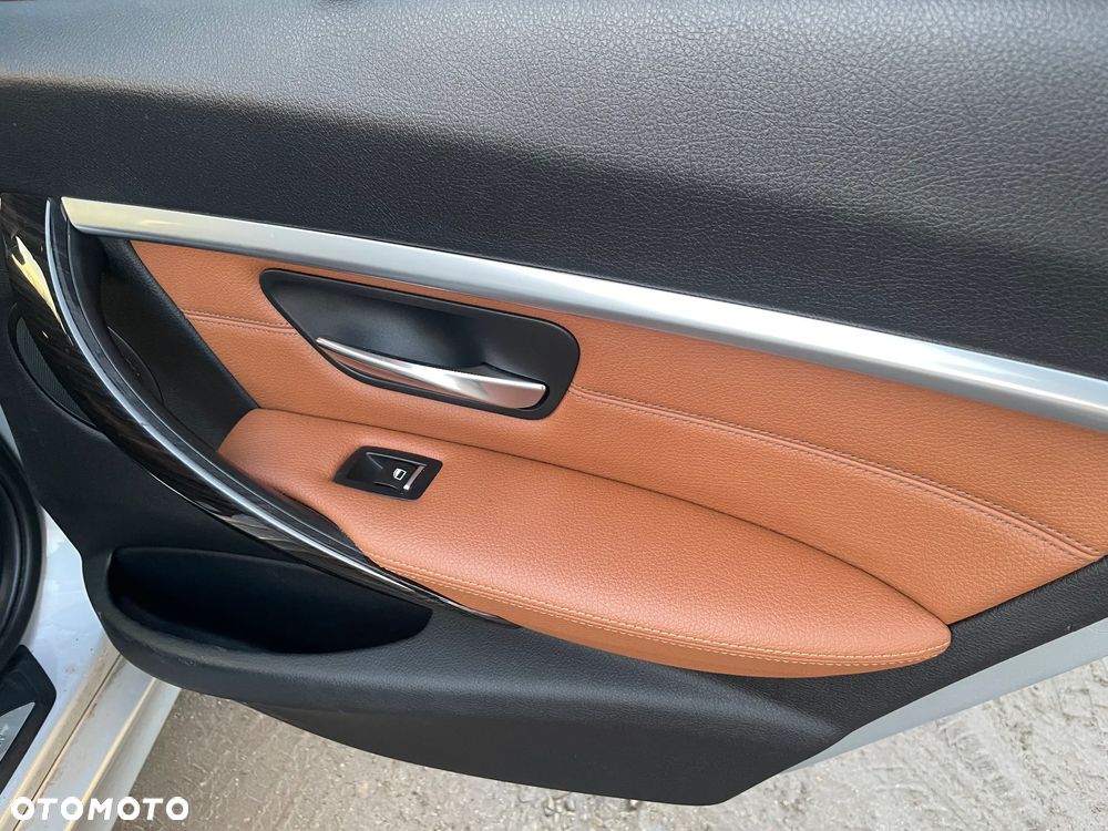 BMW Seria 3 330d xDrive Sport-Aut Luxury Line - 14