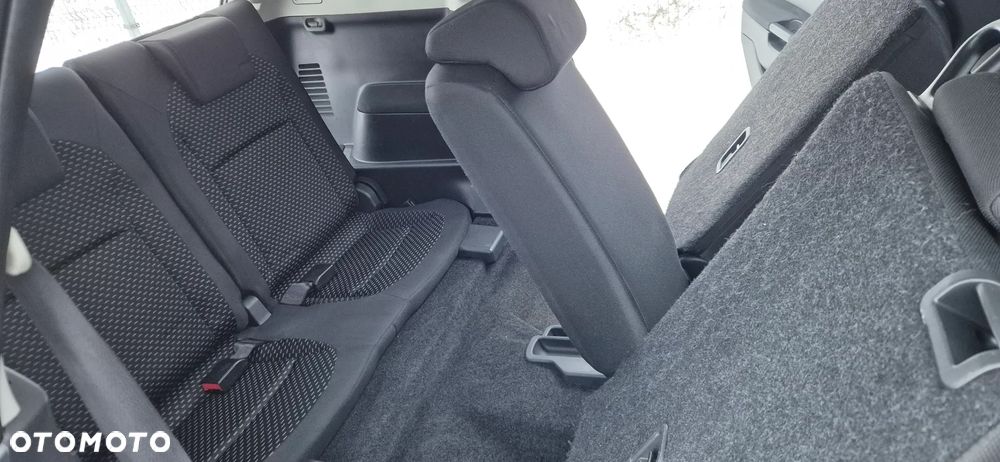 Nissan Qashqai+2 2.0 dCi DPF acenta - 33