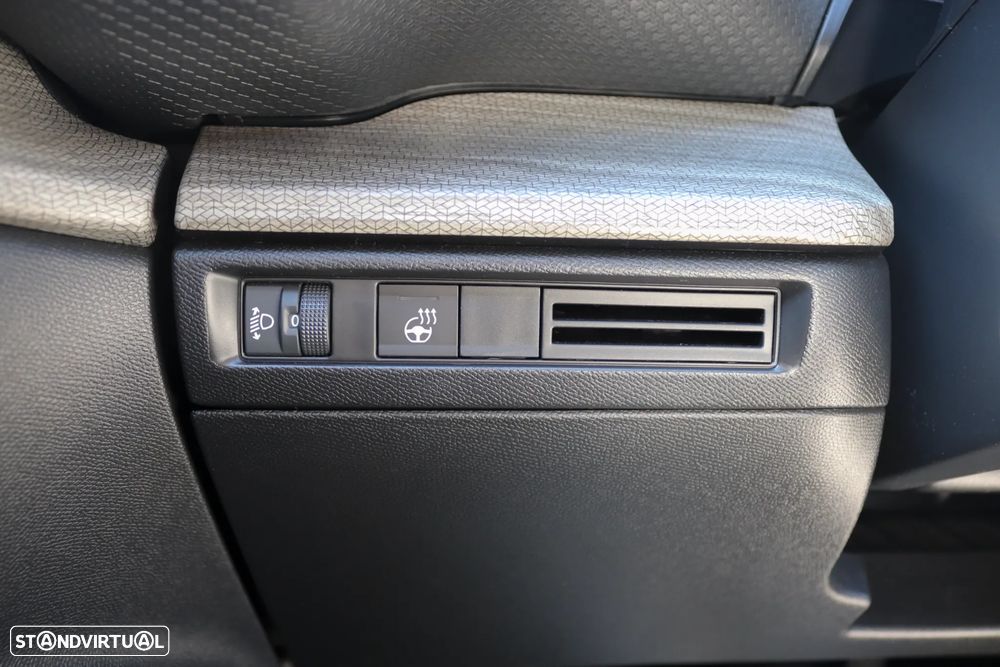 Citroën C5 X 1.6 PureTech Shine EAT8 - 26
