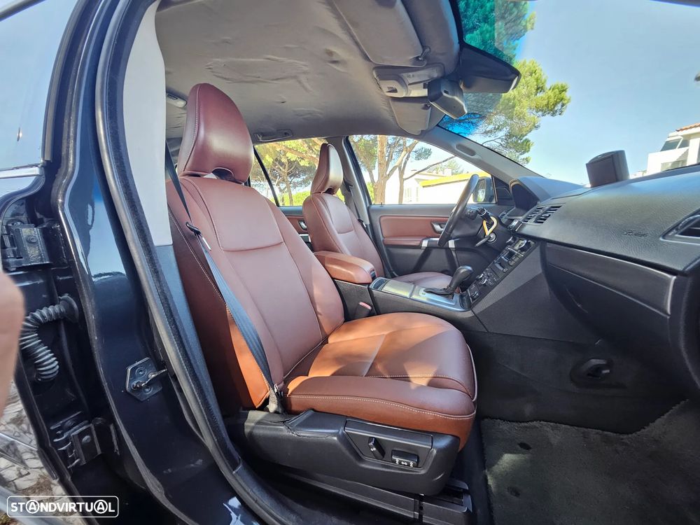 Volvo XC 90 2.4 D5 5L Executive G. - 11