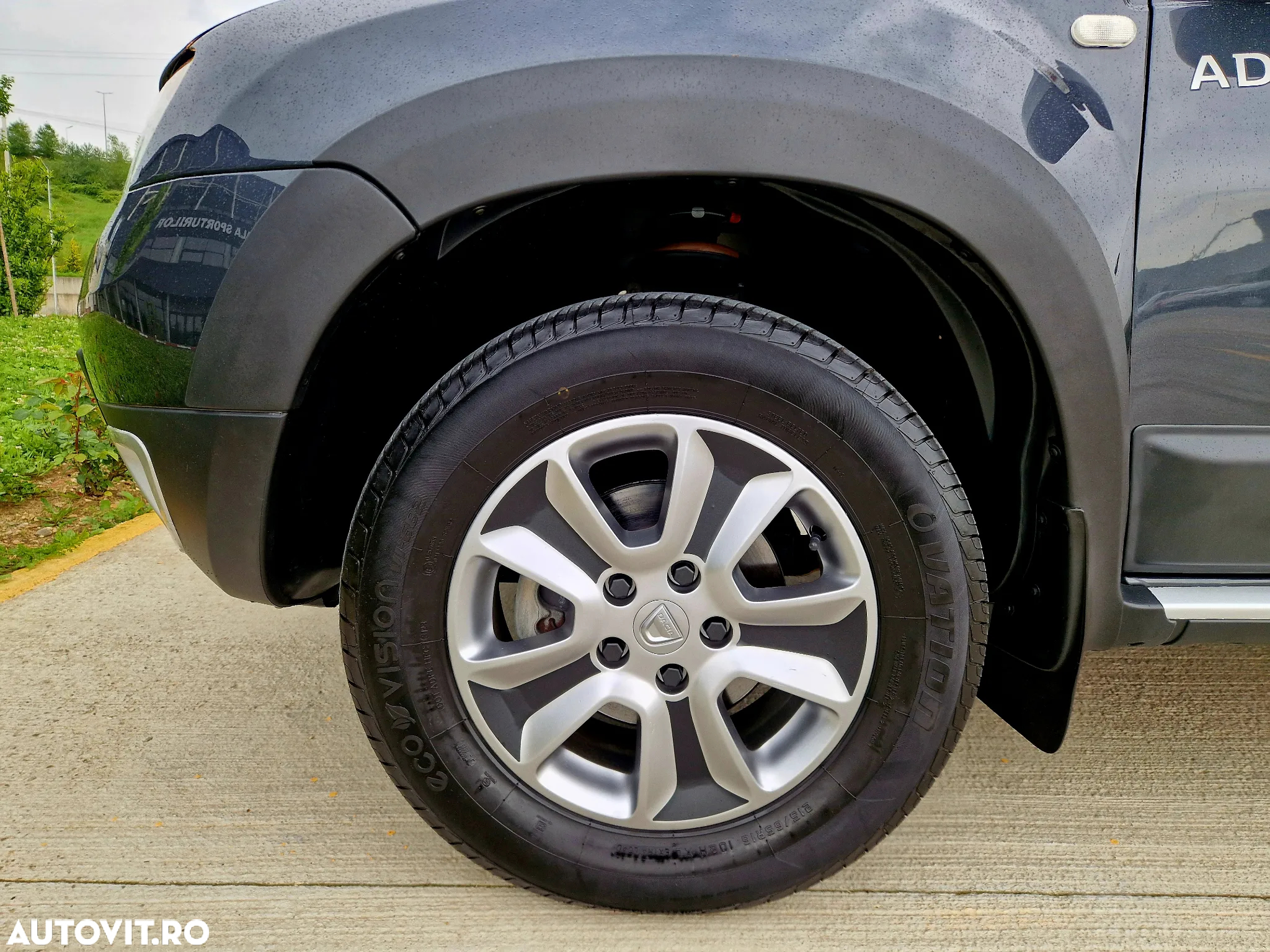 Dacia Duster 1.5 dCi 4x2 Laureate - 9