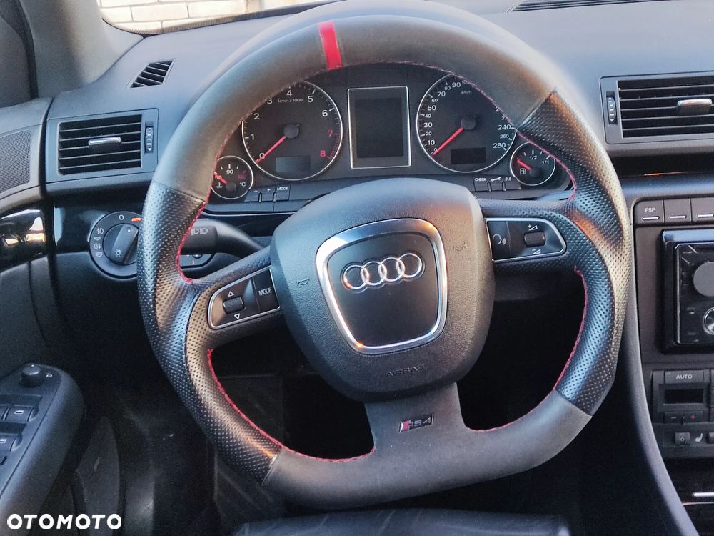 Audi A4 Avant 2.0T FSI Quattro Tip - 11