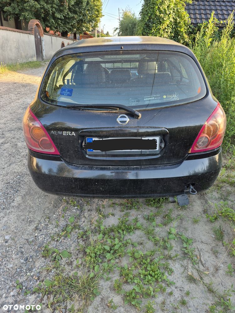 Nissan Almera - 3