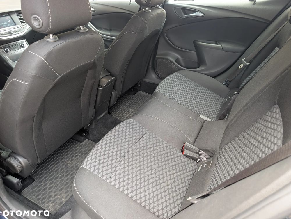 Opel Astra 1.4 T Dynamic - 26