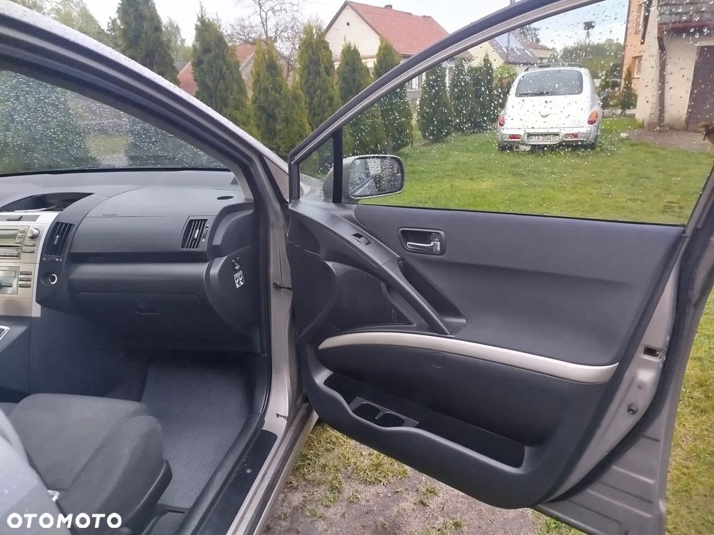 Toyota Corolla Verso 2.0 D-4D Sol - 16