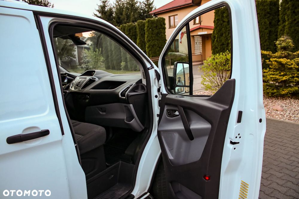 Ford Transit Custom - 32