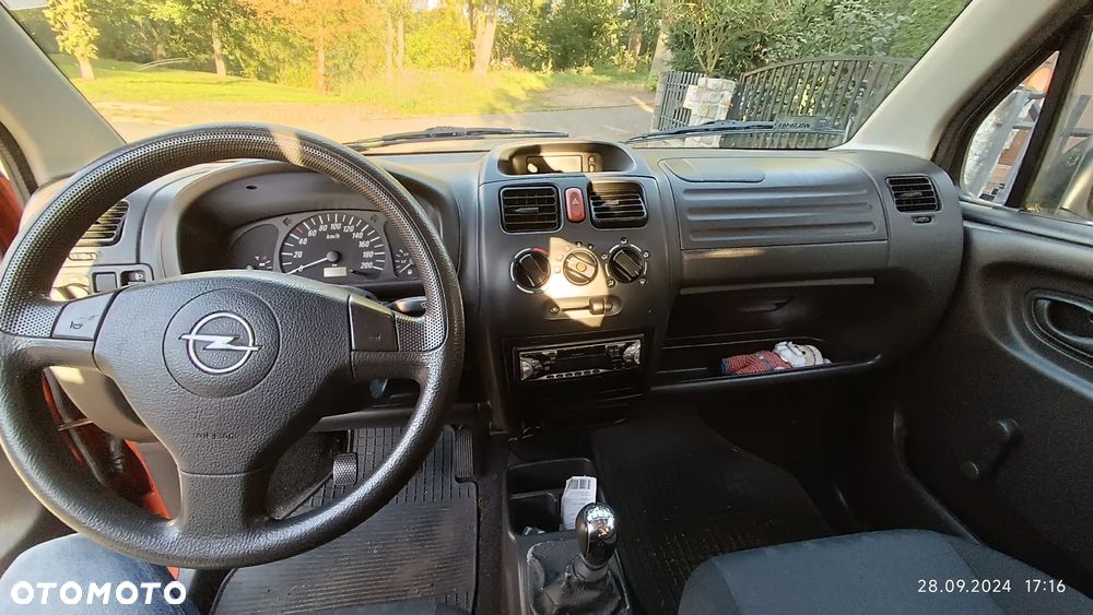 Opel Agila 1.2 Essentia - 5