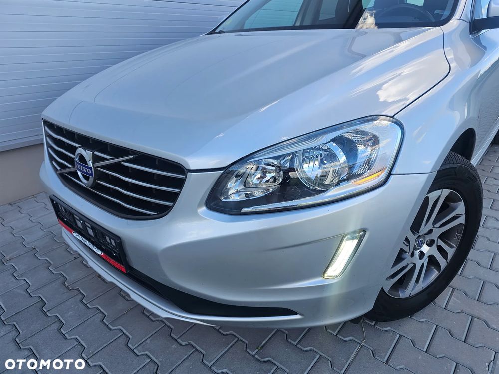 Volvo XC 60 D3 Momentum - 3